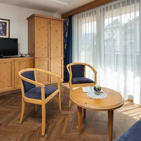 Garni Alpenruh-micheluzzi سيرفاوس