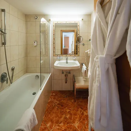 Garni Alpenruh-micheluzzi سيرفاوس