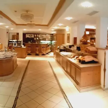 فندق Garni Alpenruh-micheluzzi 4*