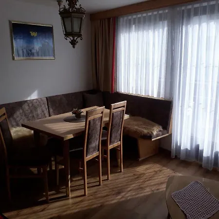 Alpenruh-micheluzzi Hotel 4*