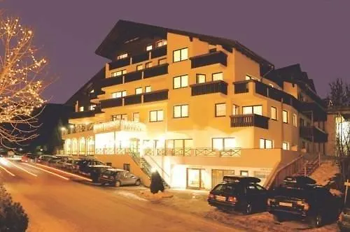 Hotel Garni Alpenruh-micheluzzi 4*