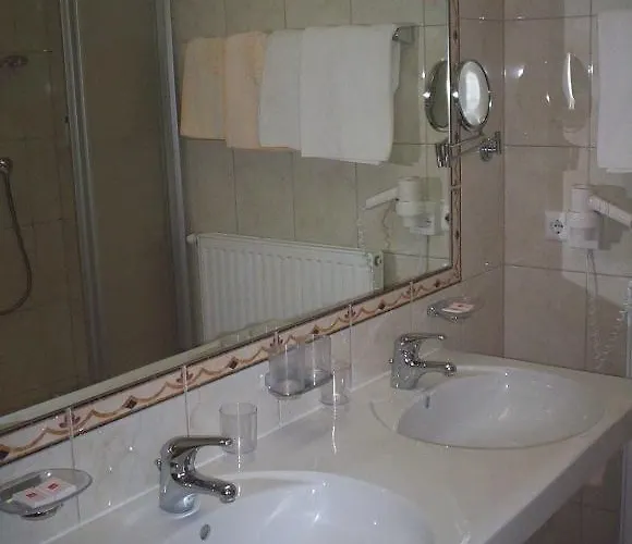 Hotel Garni Alpenruh-micheluzzi