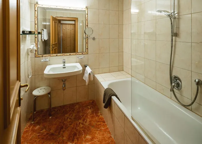 Garni Alpenruh-micheluzzi Hotel 4*