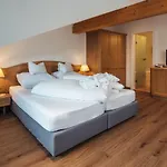 Garni Alpenruh-micheluzzi Hotel 4*