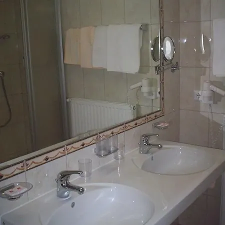 Ξενοδοχείο Garni Alpenruh-micheluzzi